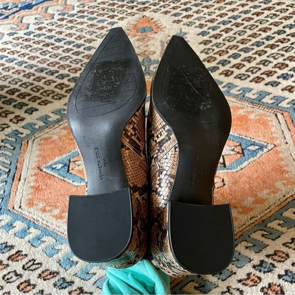 Kenneth Cole Roanne Snake Embossed Bootie Womens 7.5M Toffee Leather Tan Black - Picture 2 of 6